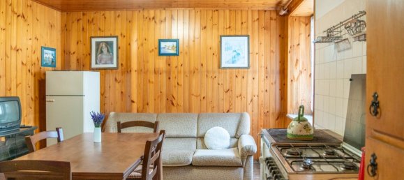 3غرفة منزل في Sovramonte, Italy رقم 215875 2