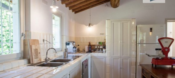 8 bedrooms Villa in Lucca, Italy No. 377447 25