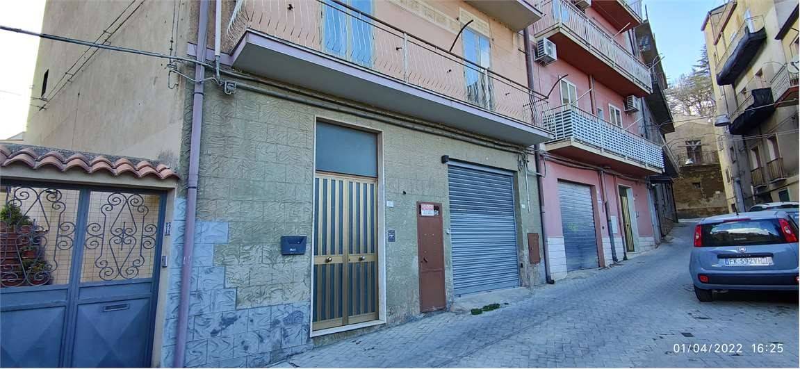 2 bedrooms Apartment in Enna, Italy No. 355409