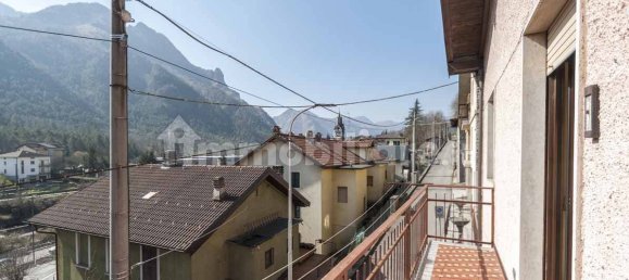 2 bedrooms Apartment in Clusone, Italy No. 16210 6
