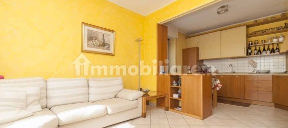 2 bedrooms Apartment in Clusone, Italy No. 16210 3
