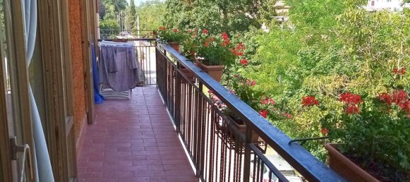 6-salle Appartement à Bibbiena, Italy No. 194863 5