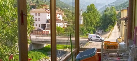 6-salle Appartement à Bibbiena, Italy No. 194863 6