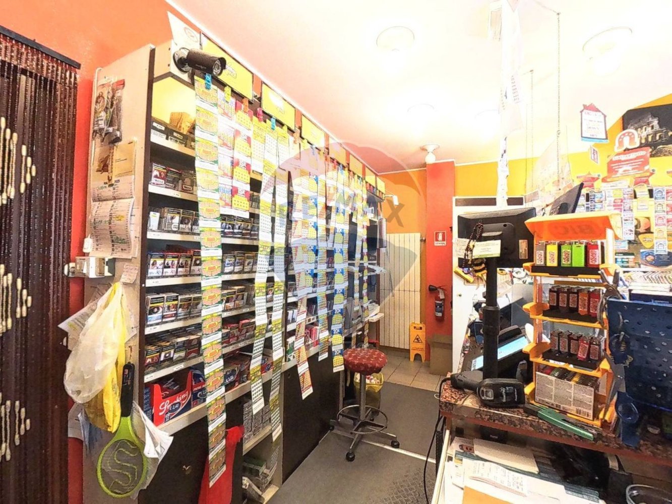 Propiedad comercial en Varese, Italy 45 m² No. 346106