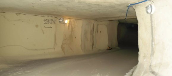 Imóvel comercial em Larcay, France 10000 m² N.º 215039 4