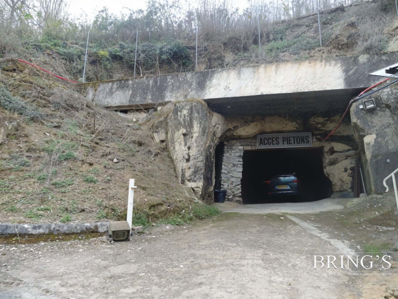 Imóvel comercial em Larcay, France 10000 m² N.º 215039