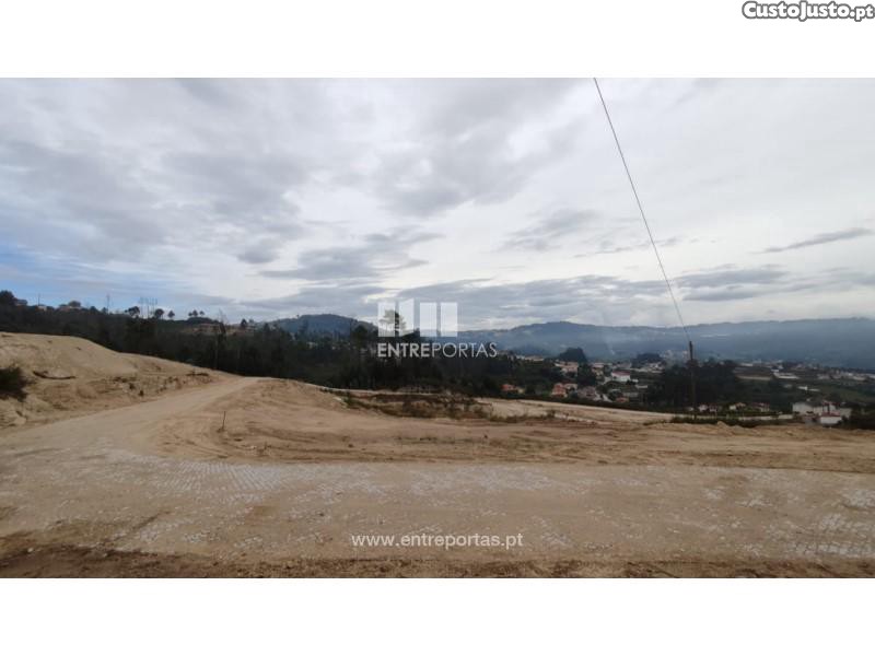 Terreno em Amarante, Portugal 1000 m² N.º 45753