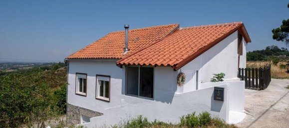 3 bedrooms House in Oliveira do Hospital, Portugal No. 208846 2