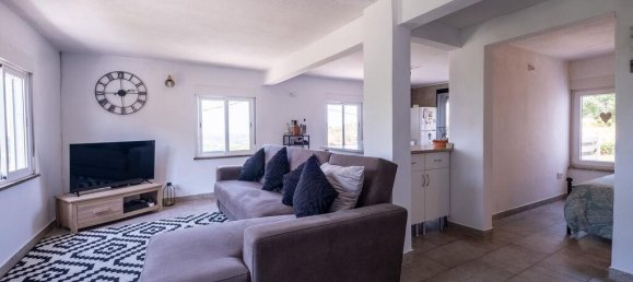 3 bedrooms House in Oliveira do Hospital, Portugal No. 208846 4