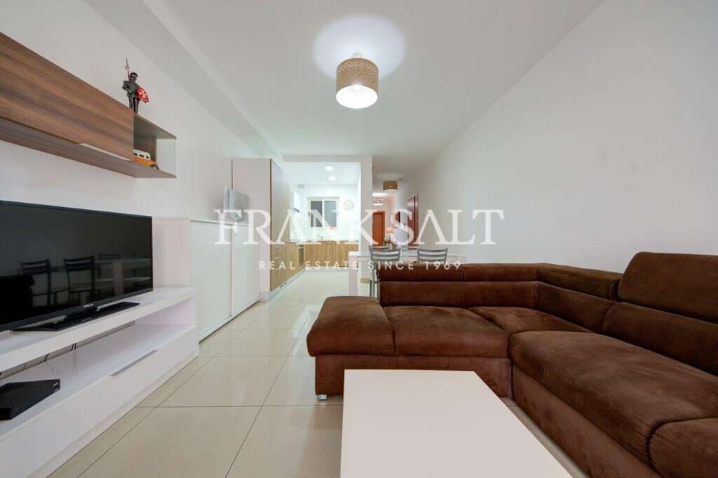 Квартира с 1 спальней в Гзира, Мальта № 7333