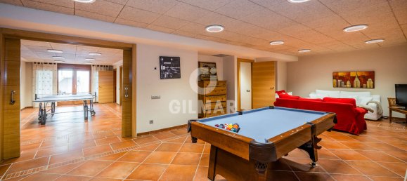 Дом с 7 спальнями в Алкобендас, Испания № 19722 48