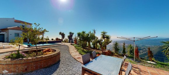 3 bedrooms Villa in Arenas, Spain No. 131058 44