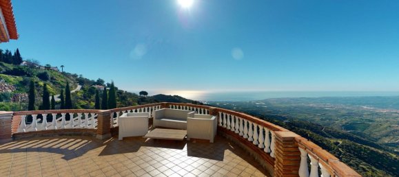 3 bedrooms Villa in Arenas, Spain No. 131058 25