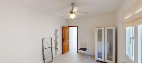 3 bedrooms Villa in Arenas, Spain No. 131058 3