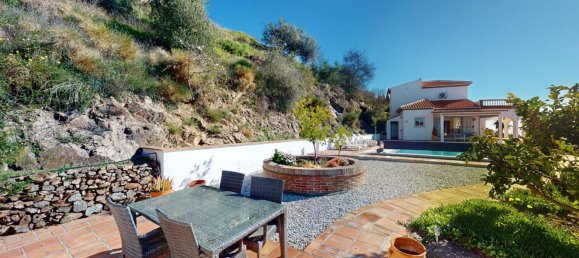 3 bedrooms Villa in Arenas, Spain No. 131058 56