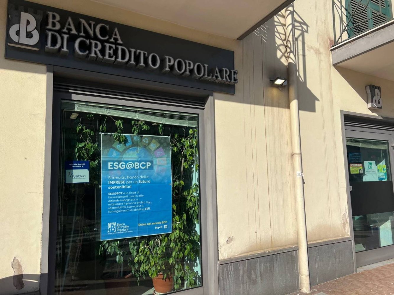 5-salle Propriété commerciale à Pozzuoli, Italy No. 211762