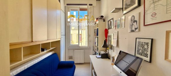 3 bedrooms Apartment in Florence, Italy No. 355917 9