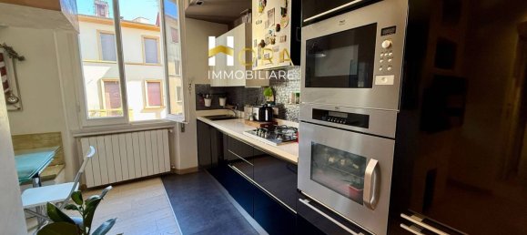3 bedrooms Apartment in Florence, Italy No. 355917 4