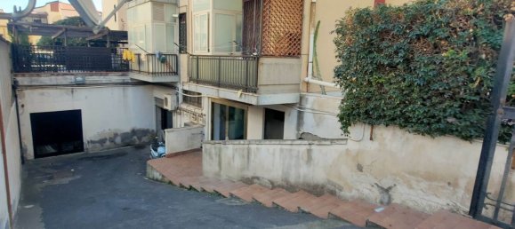 200m² Commercial property in Catania, Italy No. 46110 16