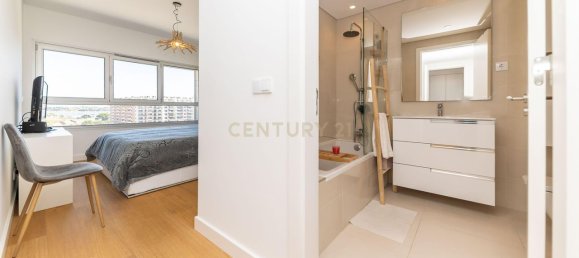 3 Schlafzimmer Wohnung in Seixal, Portugal, Nr. 131010 41