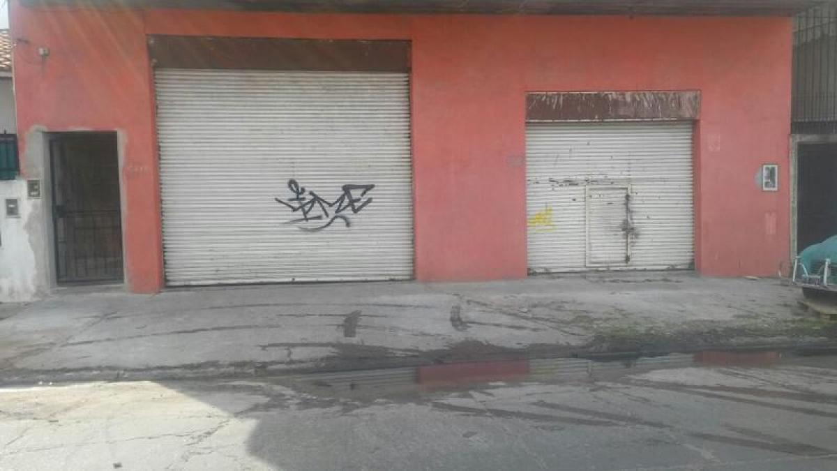 140m² Commercial property in General San Martin, Argentina No. 107080