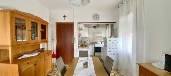 5 bedrooms Apartment in Cornuda, Italy No. 381676 2