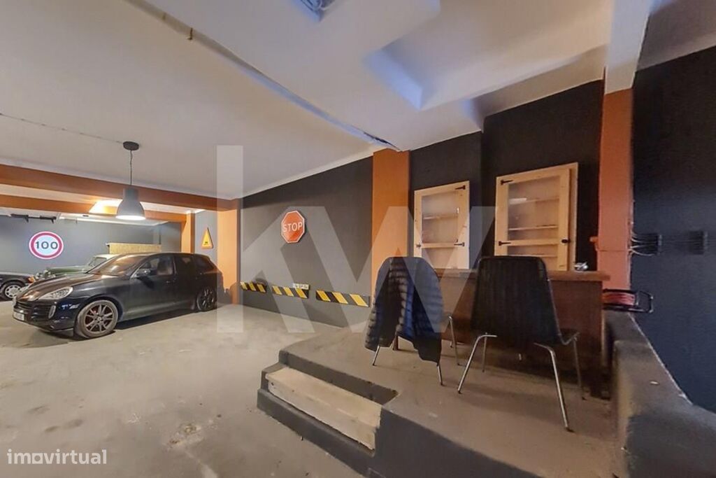 419m² Warehouse in Lisbon, Portugal No. 284569