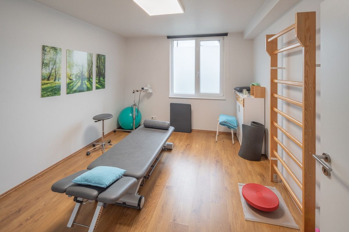 Büro in Zollernalbkreis, Germany 106m², Nr. 17902