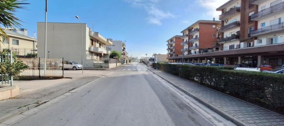 Квартира с 3 комнатами в Помильяно д’Арко, Италия № 3094 8