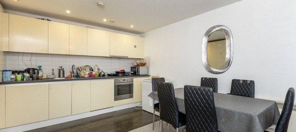 Apartamento de 2 dormitorios en Redhill, United Kingdom No. 12311 5