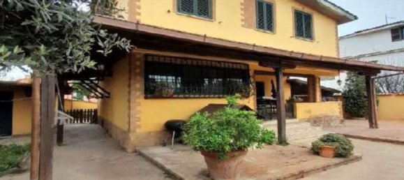 Apartamento de 9 divisões em Ardea, Italy N.º 14551 3