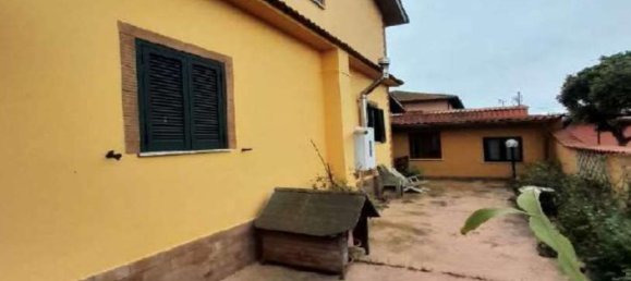 Apartamento de 9 divisões em Ardea, Italy N.º 14551 4