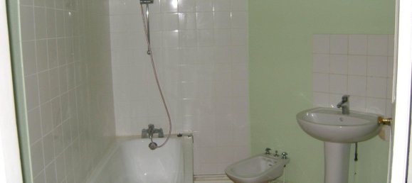 Gebäude in Vierzon, France 200m², Nr. 270739 14