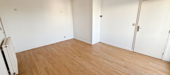 Estudio en Bordeaux, France No. 364121 4