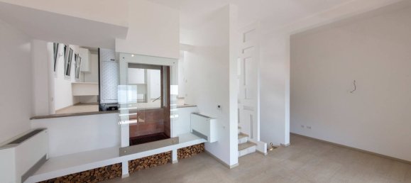 3 bedrooms Villa in Kotor, Montenegro No. 233 7