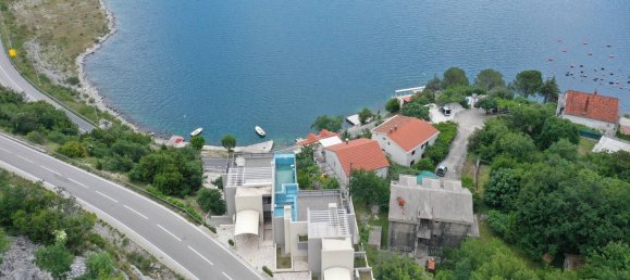 3 bedrooms Villa in Kotor, Montenegro No. 233 2