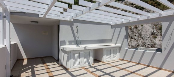 3 bedrooms Villa in Kotor, Montenegro No. 233 15