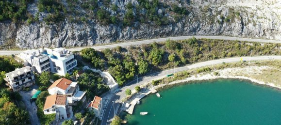 3 bedrooms Villa in Kotor, Montenegro No. 233 3