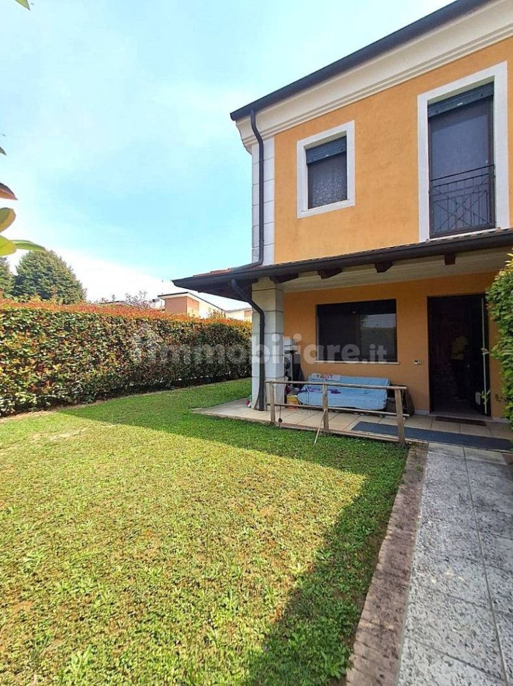 Дом с 3 спальнями в Камподоро, Италия № 288790