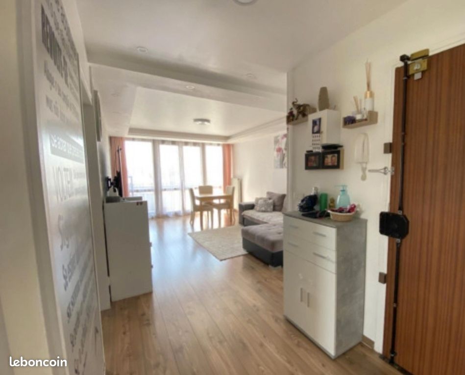 Apartamento de 2 dormitorios en Villiers-sur-Marne, France No. 316860