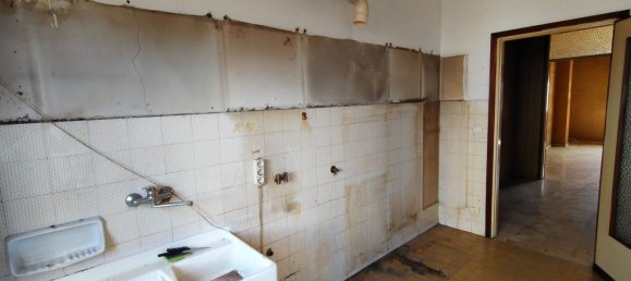 Квартира с 4 спальнями в Алессандрия, Италия № 330169 8