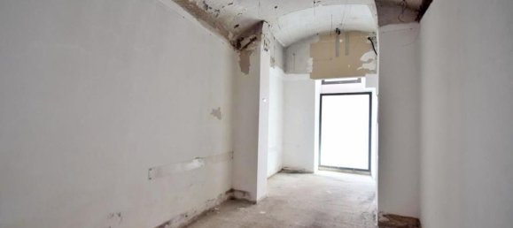 100m² Office in Genoa, Italy No. 118716 10