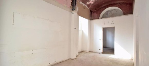 100m² Office in Genoa, Italy No. 118716 6