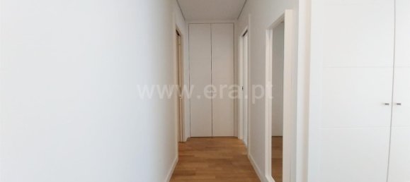 2 bedrooms Apartment in Porto, Portugal No. 113172 8