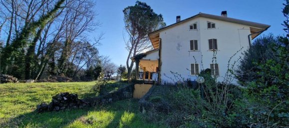 5 rooms House in Massa Martana, Italy No. 216835 9