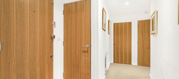 2 bedrooms Apartment in Egham, United Kingdom No. 8643 8