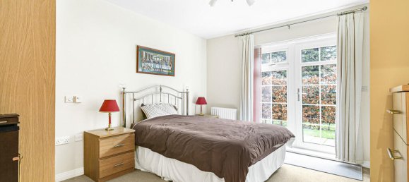 2 bedrooms Apartment in Egham, United Kingdom No. 8643 4