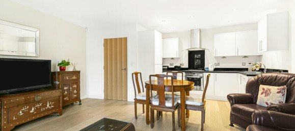 2 bedrooms Apartment in Egham, United Kingdom No. 8643 3