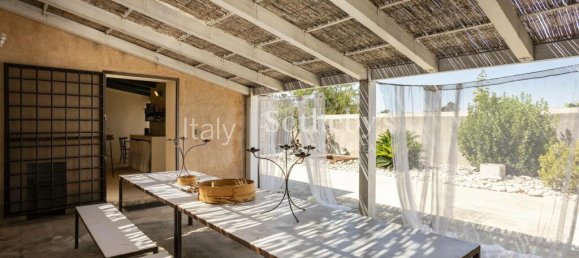 4 bedrooms Villa in Noto, Italy No. 57787 4