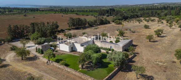 4 bedrooms Villa in Noto, Italy No. 57787 7